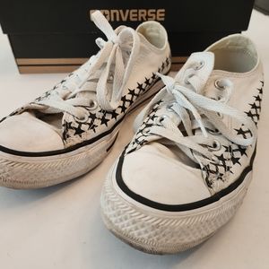 Converse low tops